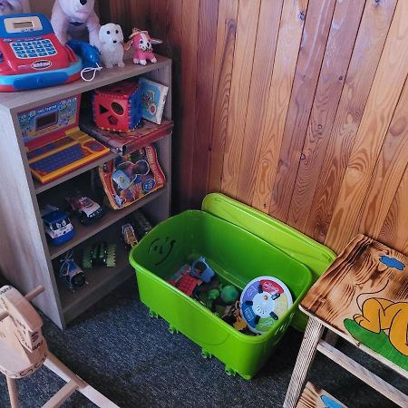 Liptovská Chata pri potoku Lipótszentmiklós Kültér fotó